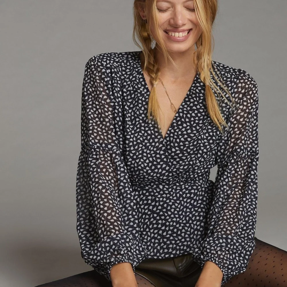NWT Anthropologie Porridge Puff-Sleeved Black and White Wrap Blouse - Picture 1 of 4